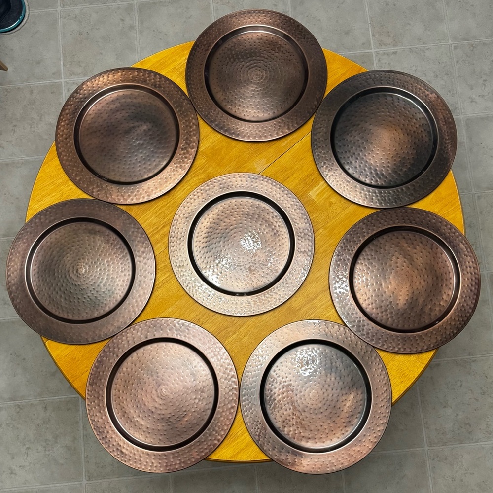 NWT Southern Living Hammered Copper Charger Plates Set 8